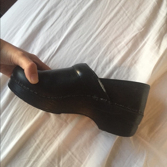 Barely worn women’s Danskos! - Picture 3 of 5